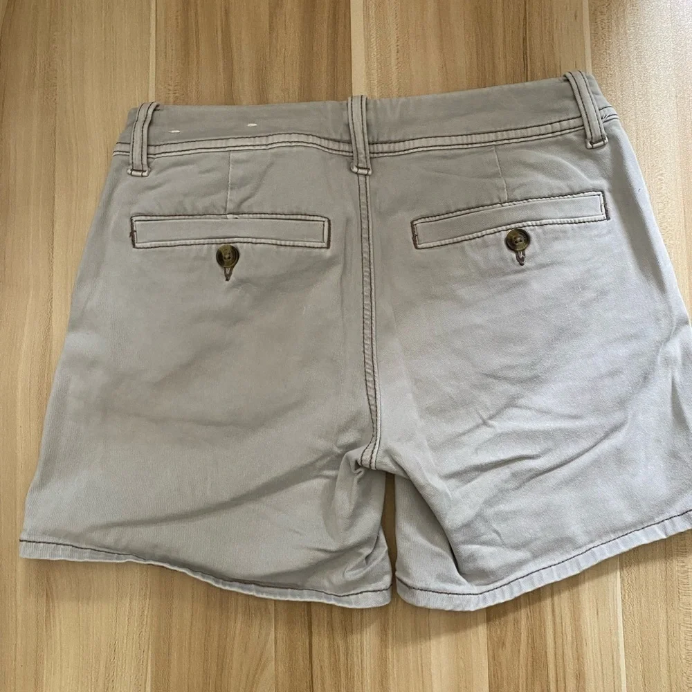 American Eagle Outfitters stylish grey